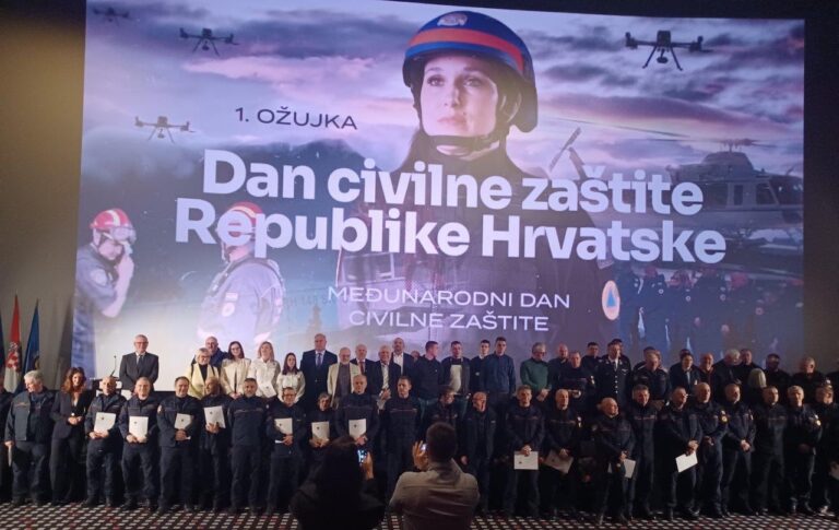 Na svečanosti Dana Civilne zaštite nagrađeni i naši Slatinčani